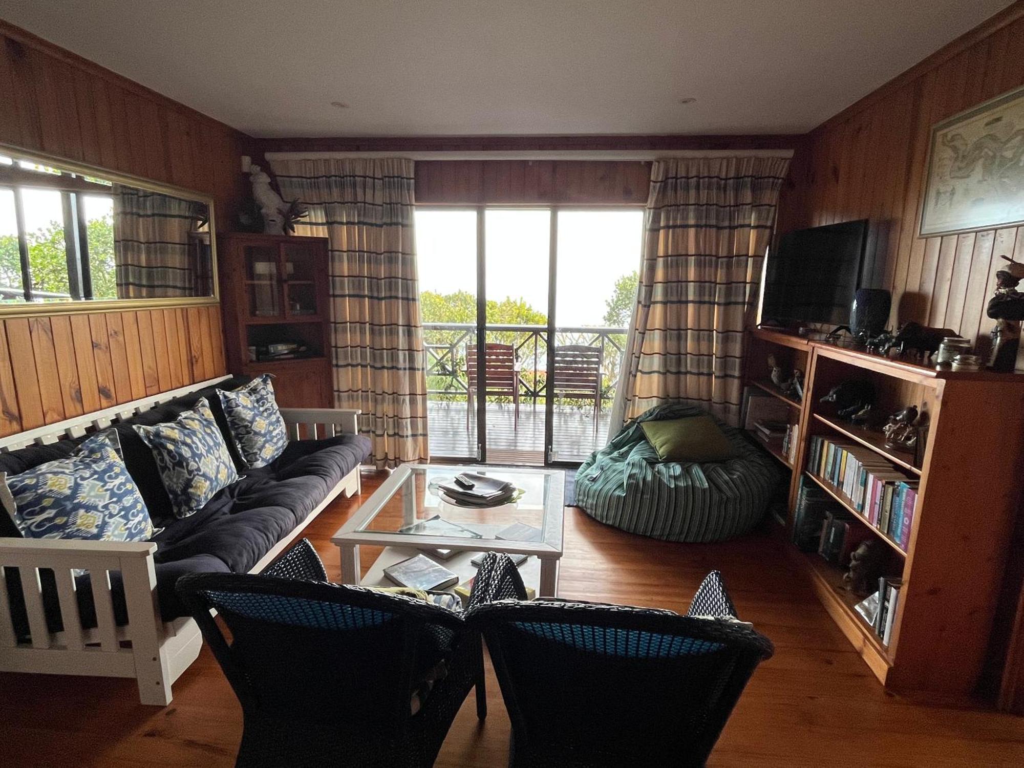 Peaceful Guest Suite With Balcony Views And Garden Setting 滨海布伦顿 外观 照片