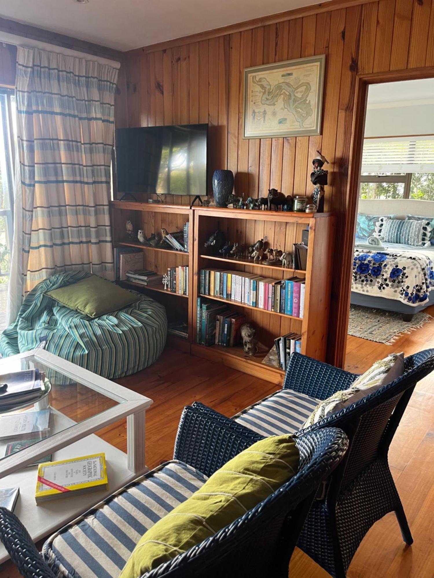 Peaceful Guest Suite With Balcony Views And Garden Setting 滨海布伦顿 外观 照片