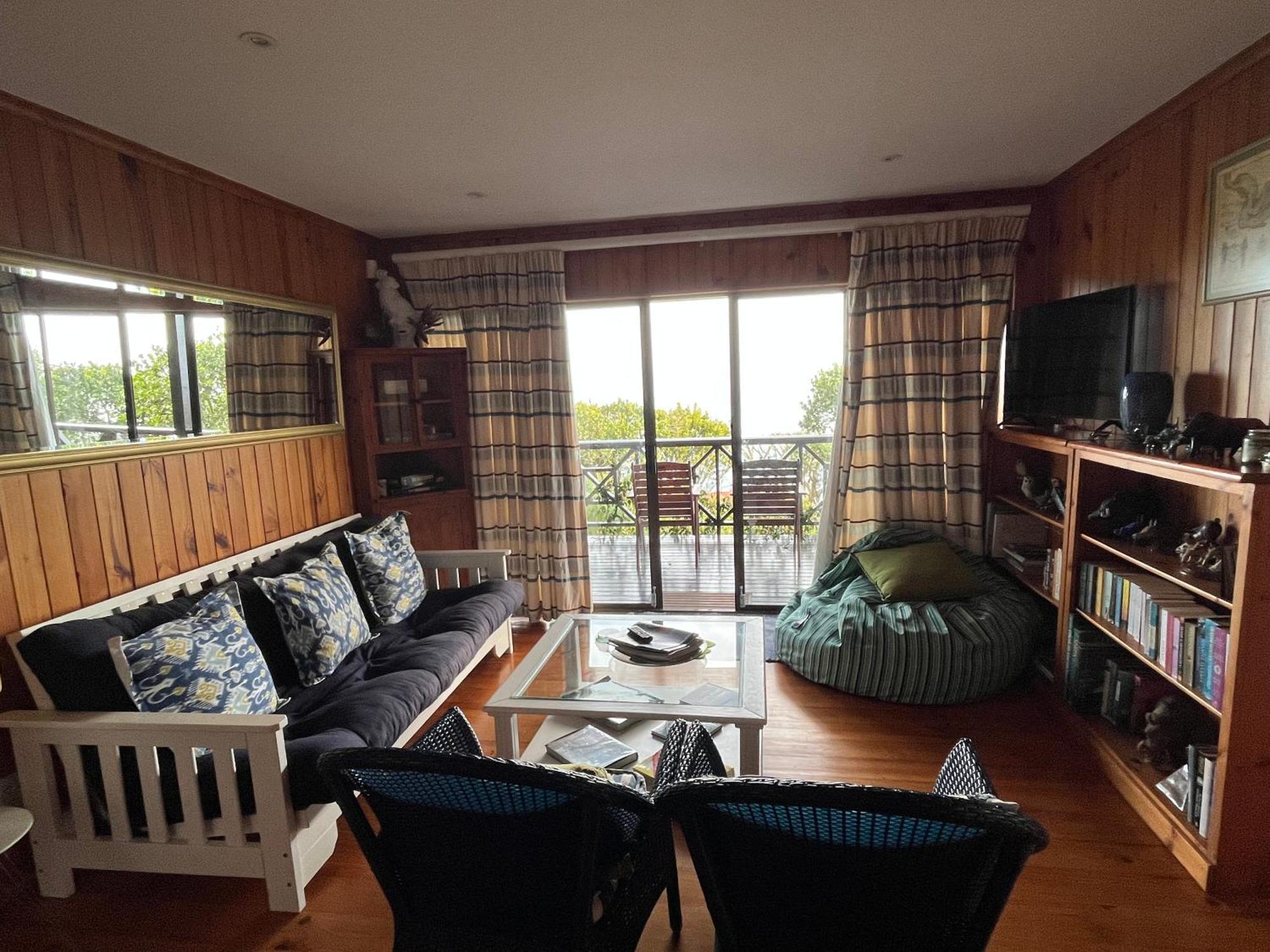 Peaceful Guest Suite With Balcony Views And Garden Setting 滨海布伦顿 外观 照片