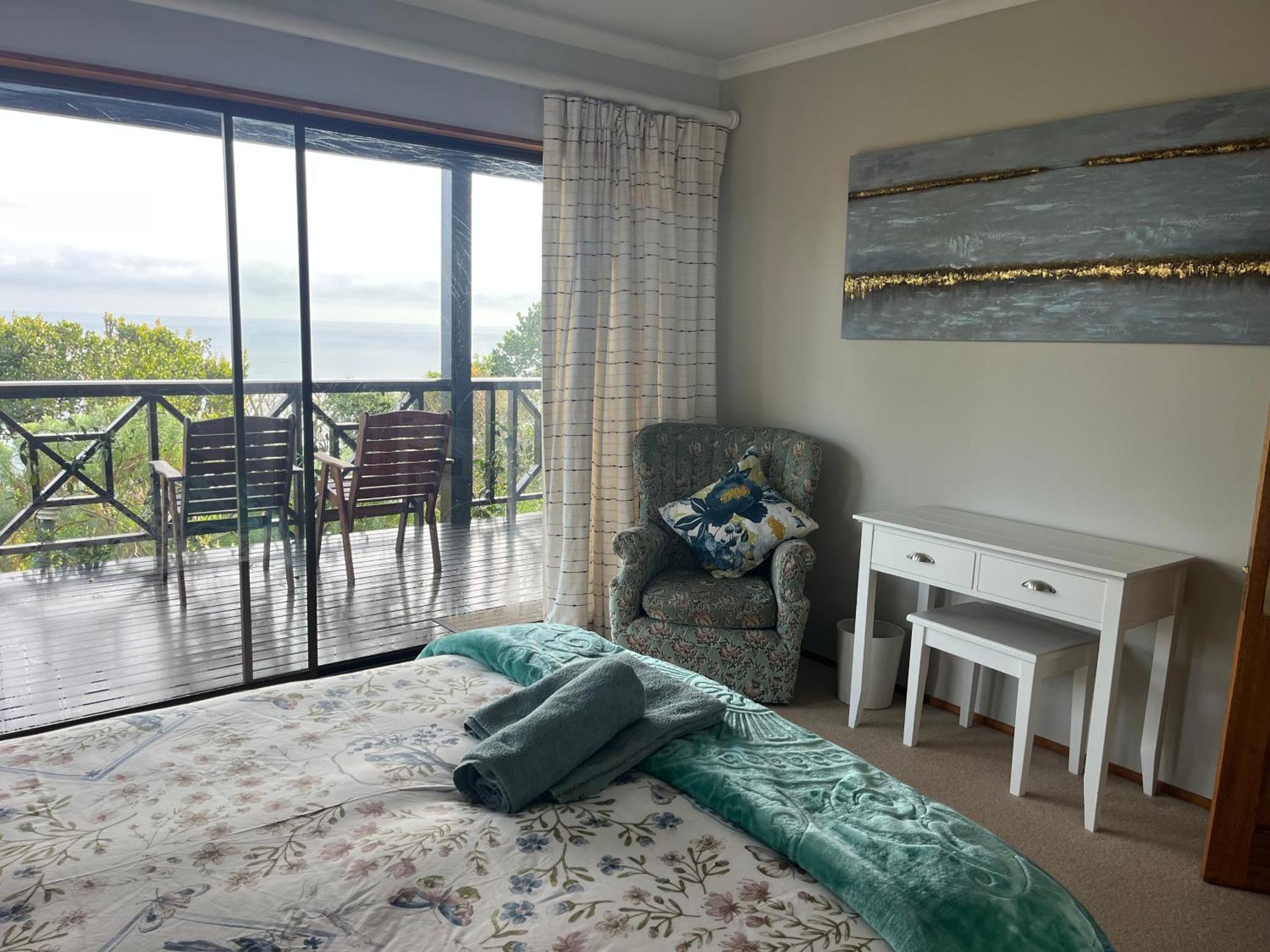 Peaceful Guest Suite With Balcony Views And Garden Setting 滨海布伦顿 外观 照片