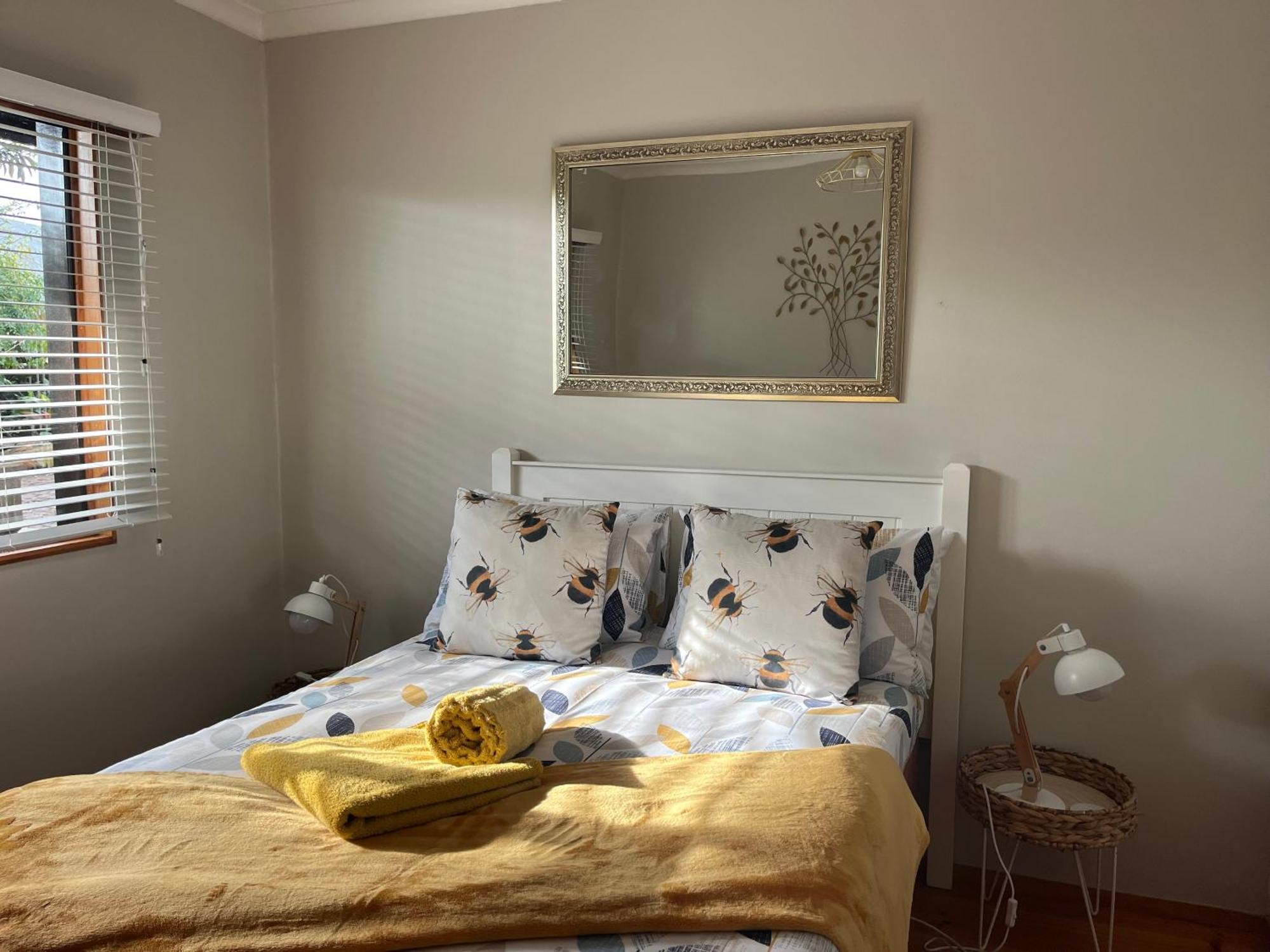 Peaceful Guest Suite With Balcony Views And Garden Setting 滨海布伦顿 外观 照片