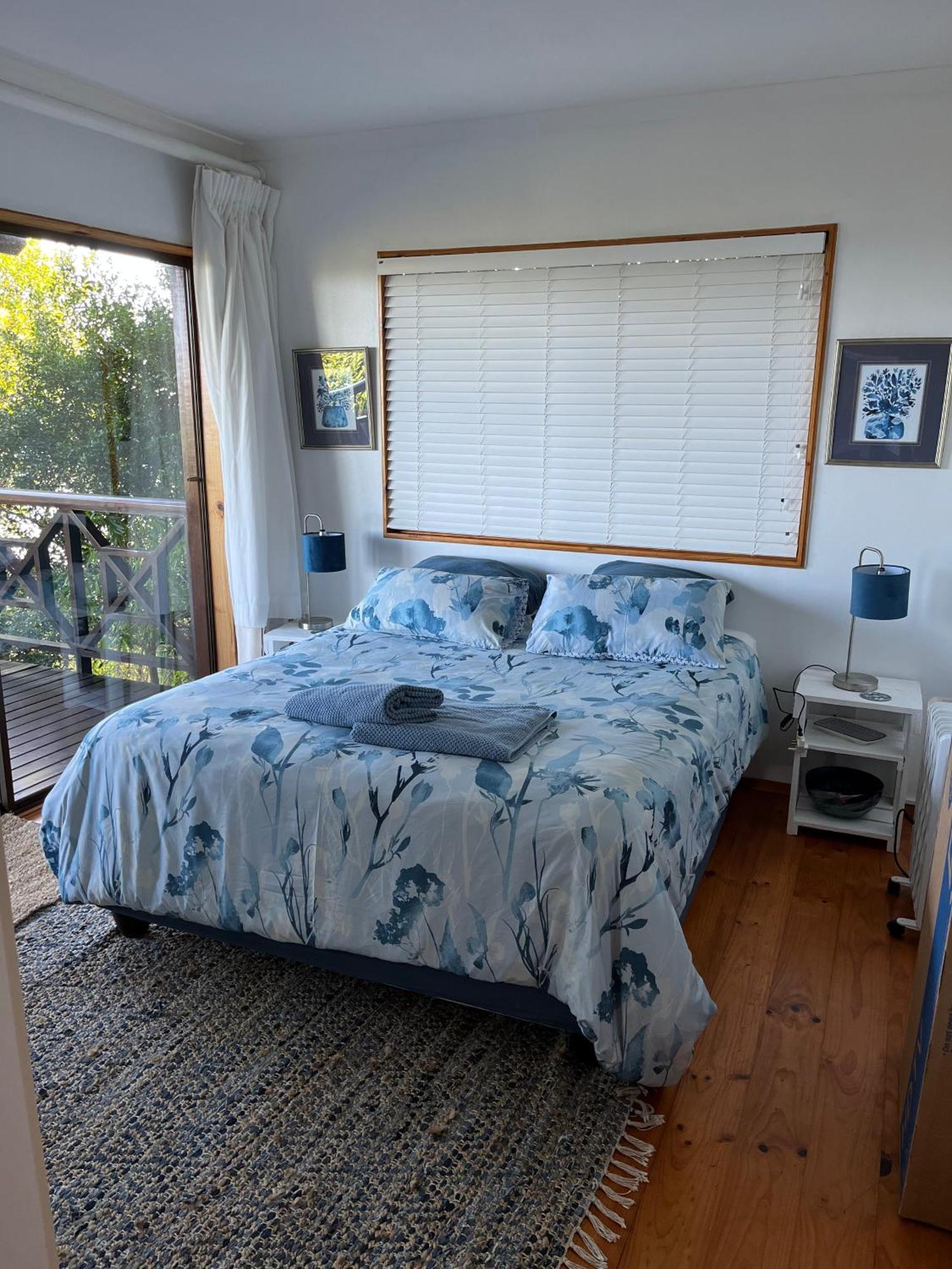 Peaceful Guest Suite With Balcony Views And Garden Setting 滨海布伦顿 外观 照片